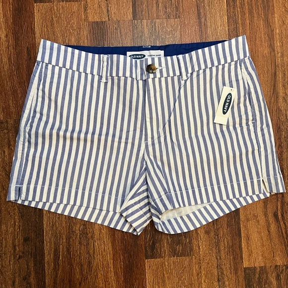 ✨Old Navy Everyday Shorts✨ - Picture 2 of 9